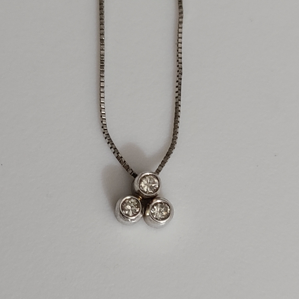 14k Diamond bubble bezel necklace pendant 16.5" box chain natural estate vtg